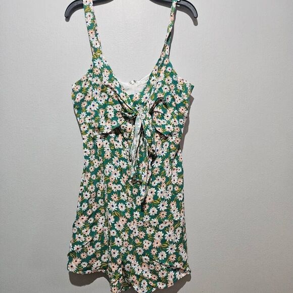 Lush Green floral summer romper size M - Picture 1 of 6